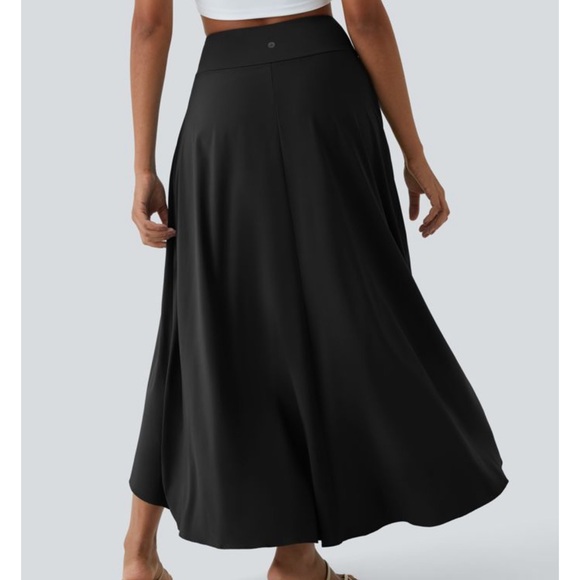 NWT Halara “Breezeful” Skirt. High waisted low ruffle 2 in 1 (built in shorts) M - Picture 3 of 9